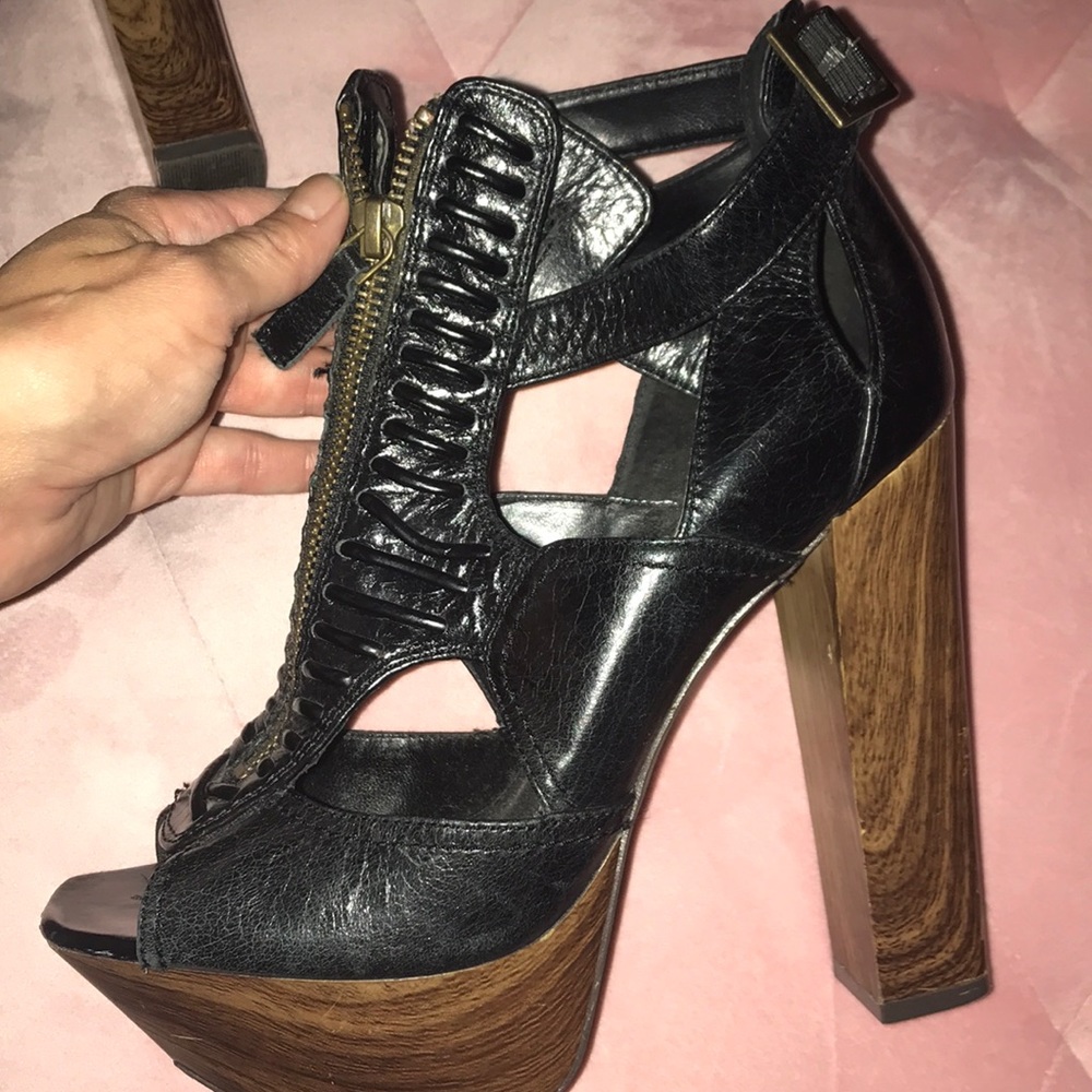 🔥AmAzInG ReTrO Jessica Simpson Platform🔥